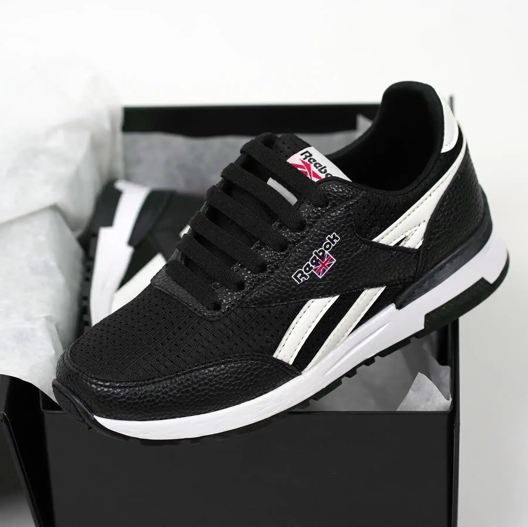 ℝ𝕖𝕖𝕓𝕠𝕜