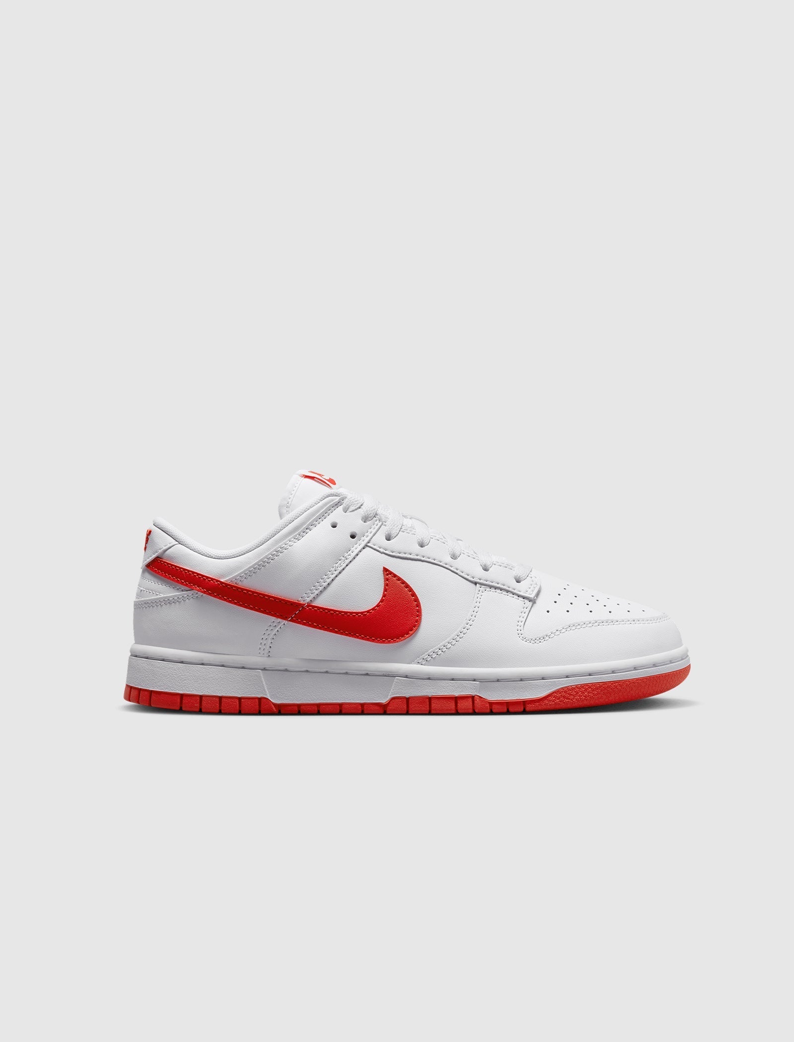 NlKE Dunk Low Picante Red